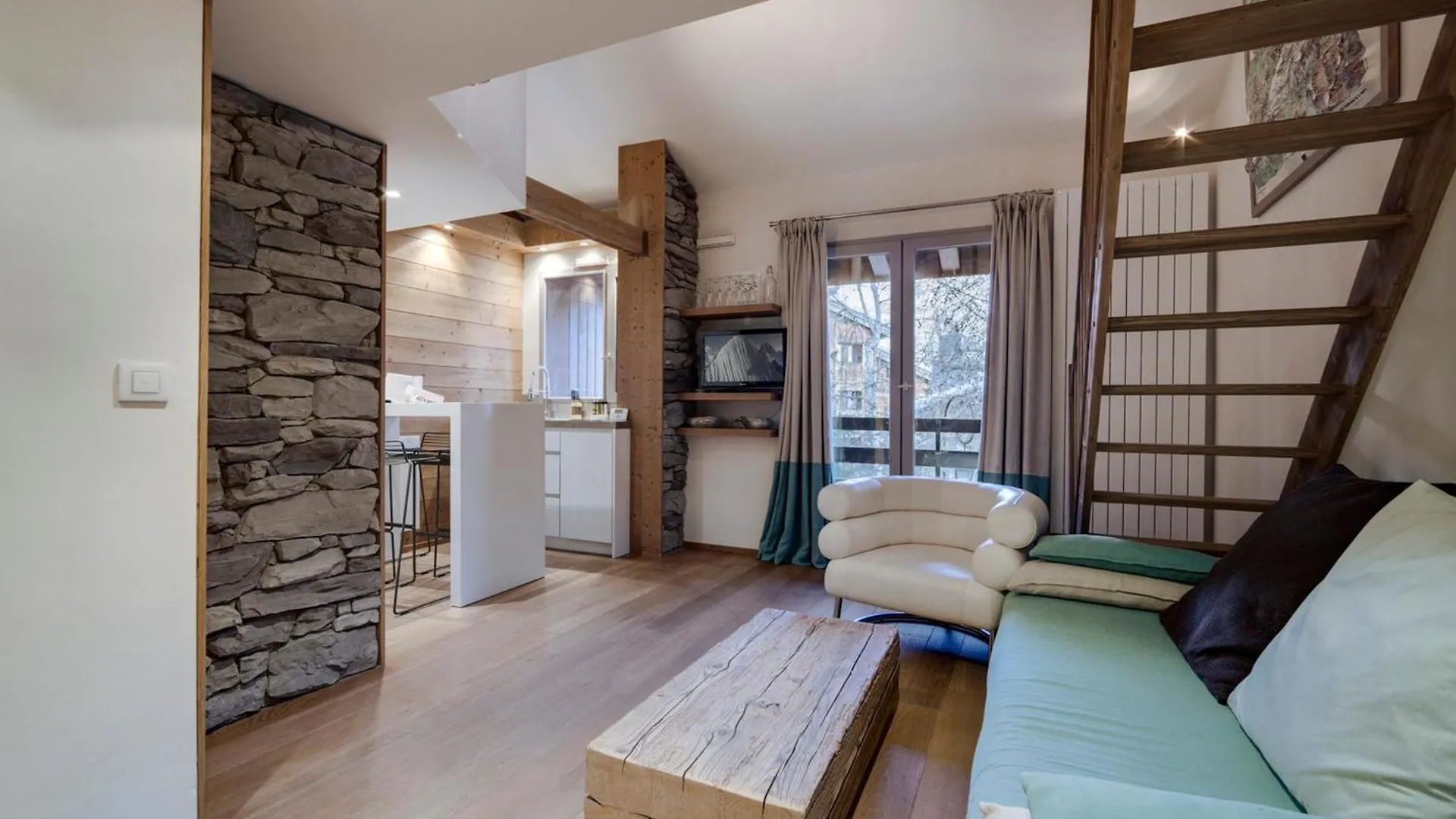 Appartement Duplex Renove: 3 Pieces, 40M², Parking, Proche Centre Val D'Isere - Fr-1-567-96 Apartment Val-d'Isere